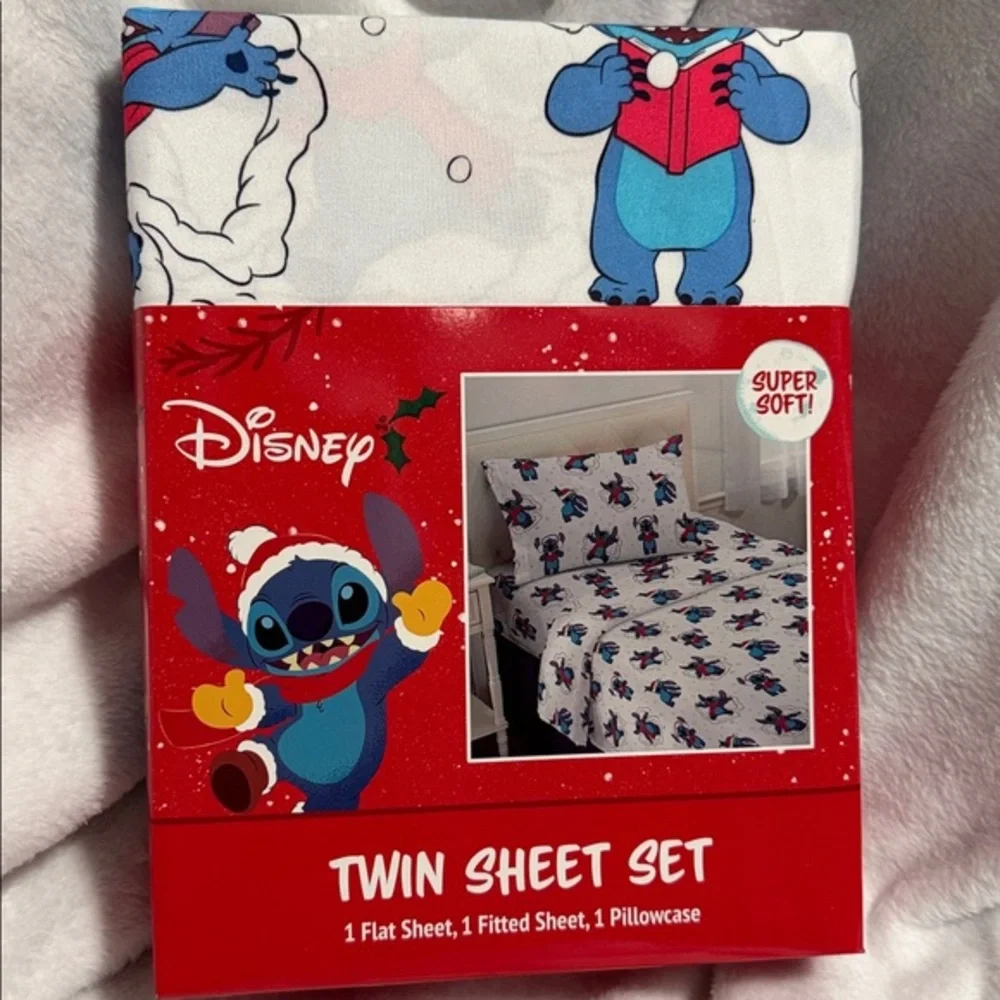 Disney Stitch Twin Sheet Set - White and Red